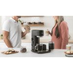BVSTDC02B_Cafetera_Latte_Oster_Imagen_Lifestyle-3.jpg